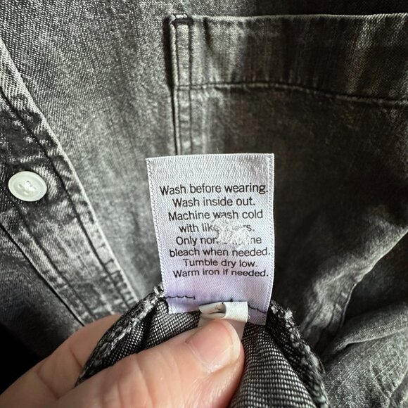 SO Women's 2X Black Acid Wash "The Favorite" Oversize Button Down Denim Shirt - Picture 7 of 8